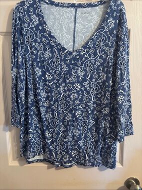 Westport Navy Blue Floral V-Neck Long Sleeve Top
